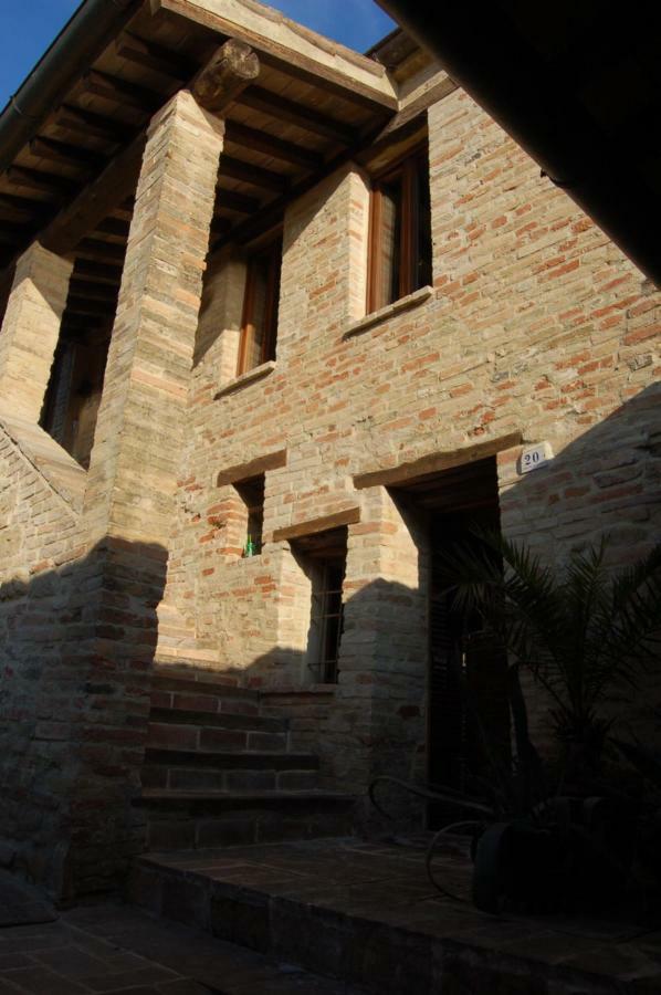 Villa Il Poggio Mombaroccio Exterior foto