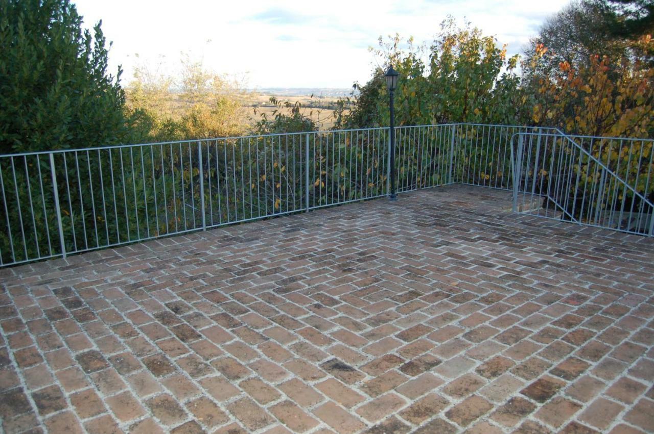 Villa Il Poggio Mombaroccio Exterior foto